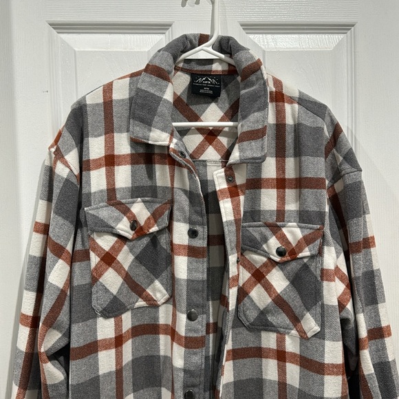 HFX Oversized Button Down Button Jacket - Picture 2 of 3